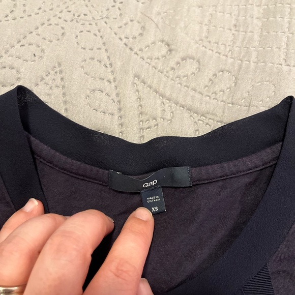 Gap Navy Blue Tee with Ribbon Accent XS - Picture 2 of 7